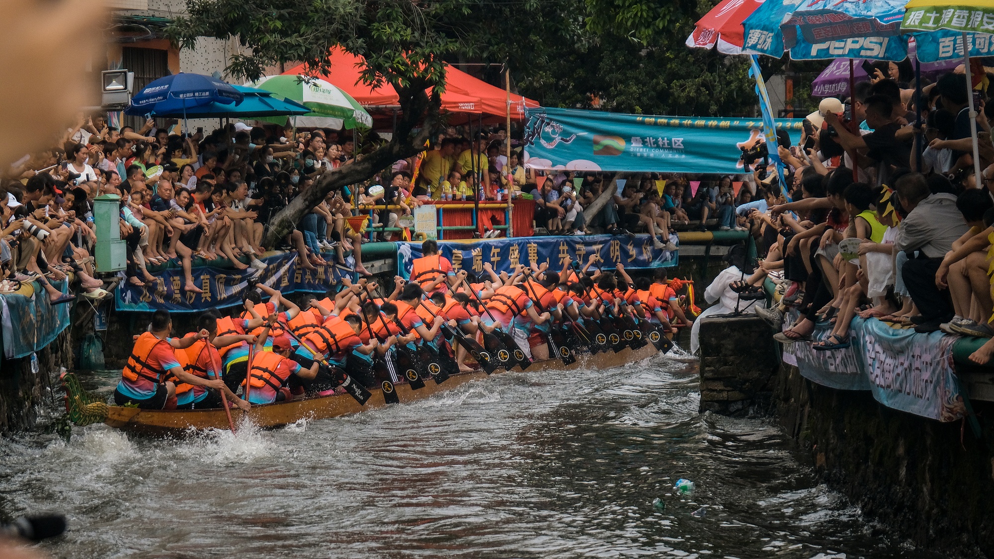 丹麦国王腓特烈十世会见王毅